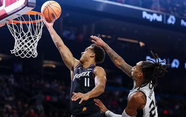 巴黎大师赛抢七大战爆出冷门!圣安东尼奥马刺小胜那不勒斯,争冠形势突变 巴黎大师赛抢七大战爆出冷门!圣安东尼奥马刺小胜那不勒斯,争冠形势突变